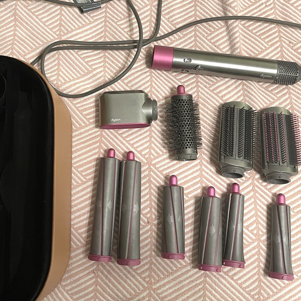 Like New Dyson Airwrap Complete Styler + Long Barrel Attachments